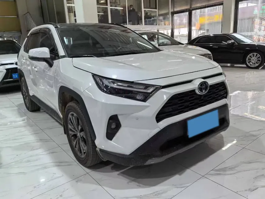 2024 Toyota RAV4 2.0L 171HP L4 CVT,autocango,china used car exporter,china ev exporter,chinese used car exporter,chinese used ev exporter
