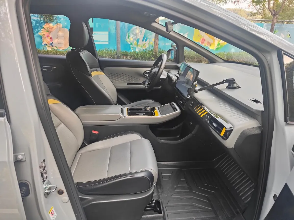 2022 Geely Okavango 1.8T 184HP L4 7DCT,autocango,china used car exporter,china ev exporter,chinese used car exporter,chinese used ev exporter