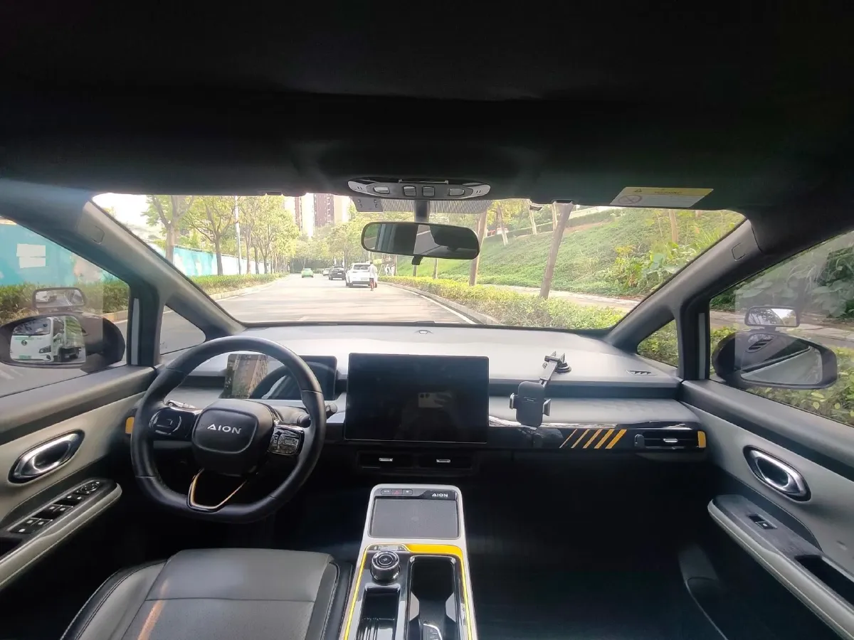 2022 Geely Okavango 1.8T 184HP L4 7DCT,autocango,china used car exporter,china ev exporter,chinese used car exporter,chinese used ev exporter