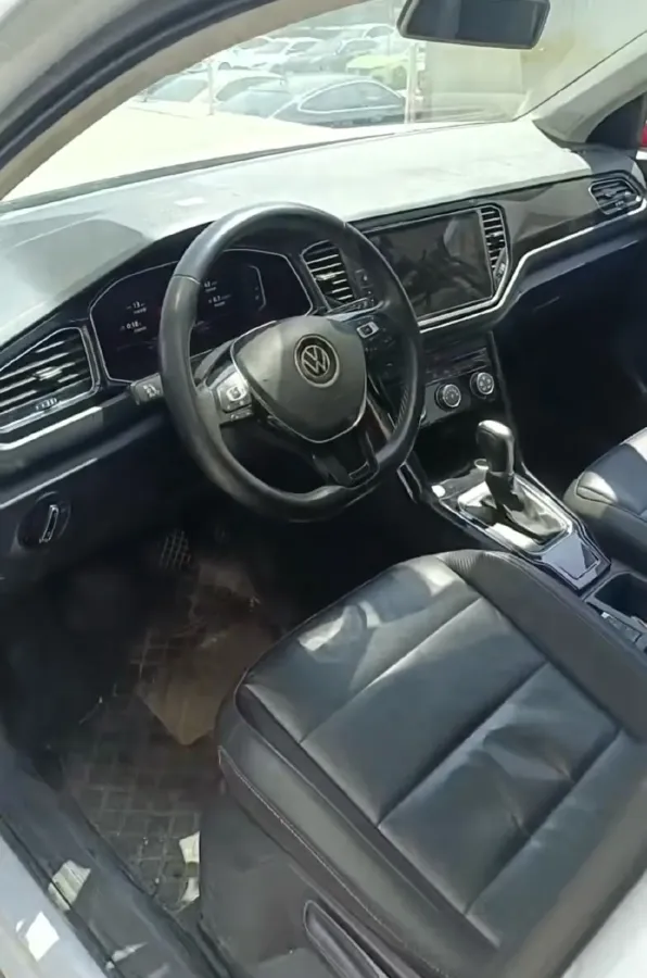2021 Volkswagen T-Roc 1.4T 150HP L4 7DCT,autocango,china used car exporter,china ev exporter,chinese used car exporter,chinese used ev exporter