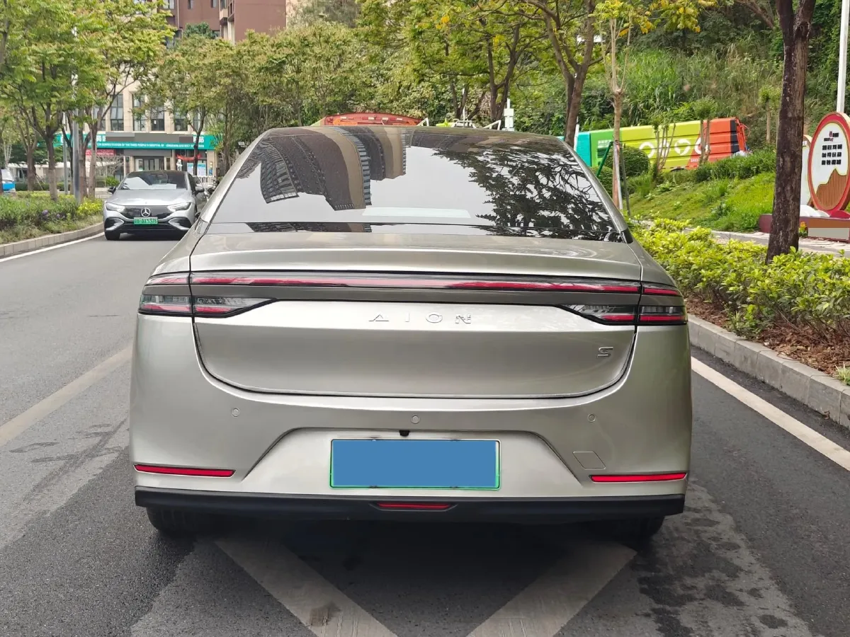 2022 ChangAn Oshan Z6 1.5T 170HP L4 6TCT PHEV 28.4KWH,autocango,china used car exporter,china ev exporter,chinese used car exporter,chinese used ev exporter