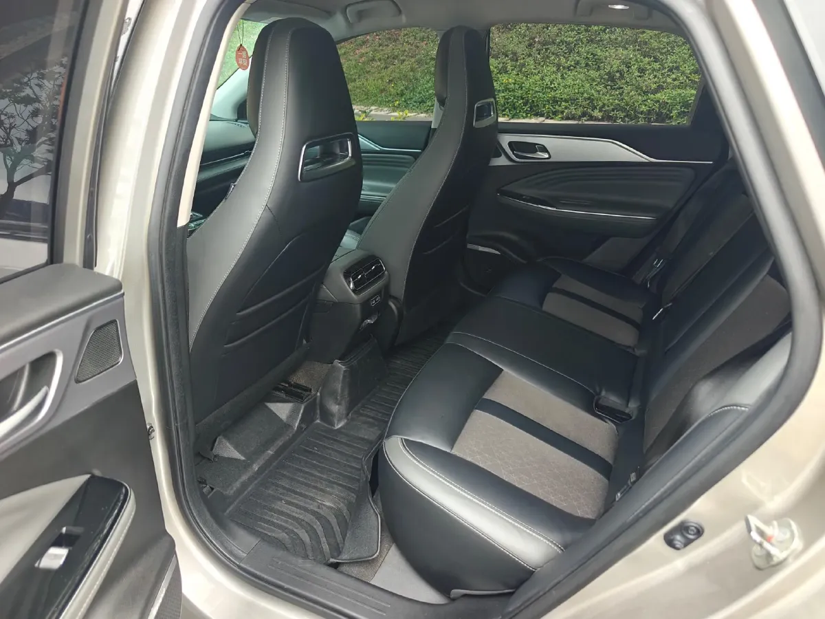 2022 ChangAn Oshan Z6 1.5T 170HP L4 6TCT PHEV 28.4KWH,autocango,china used car exporter,china ev exporter,chinese used car exporter,chinese used ev exporter