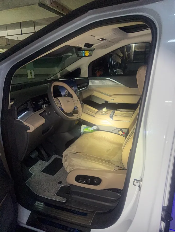 2026 Xpeng X9 REEV 150HP REEV,autocango,china used car exporter,china ev exporter,chinese used car exporter,chinese used ev exporter