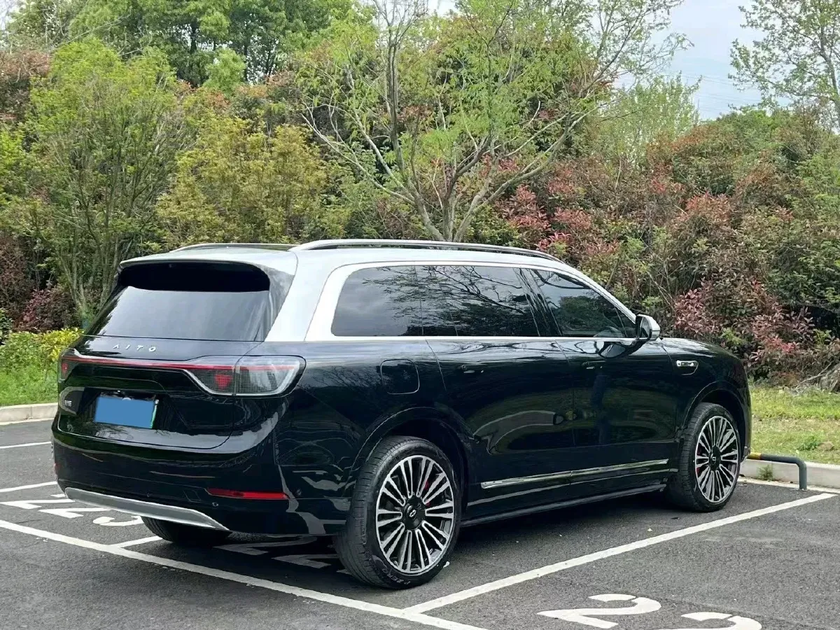 2024 AITO AITO M9 1.5T 152HP L4 REEV 42KWH,autocango,china used car exporter,china ev exporter,chinese used car exporter,chinese used ev exporter