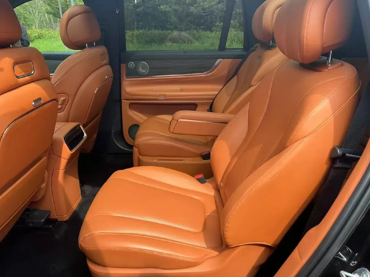 2024 AITO AITO M9 1.5T 152HP L4 REEV 42KWH,autocango,china used car exporter,china ev exporter,chinese used car exporter,chinese used ev exporter