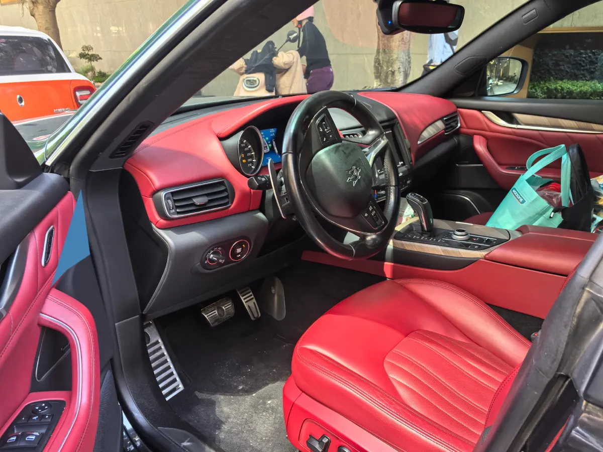 2019 Maserati Levante 3.0T 350HP V6 8AT,autocango,china used car exporter,china ev exporter,chinese used car exporter,chinese used ev exporter