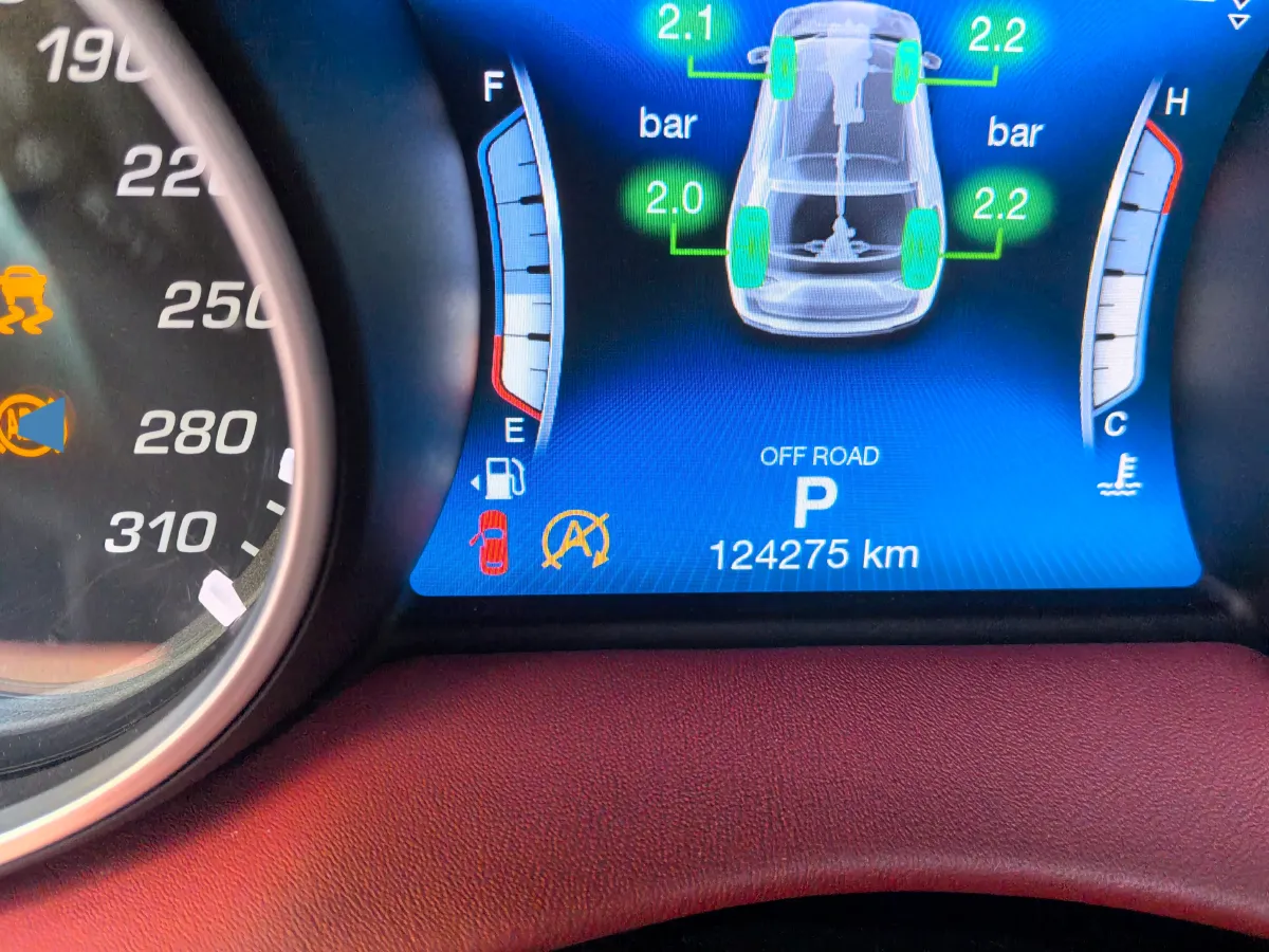 2019 Maserati Levante 3.0T 350HP V6 8AT,autocango,china used car exporter,china ev exporter,chinese used car exporter,chinese used ev exporter