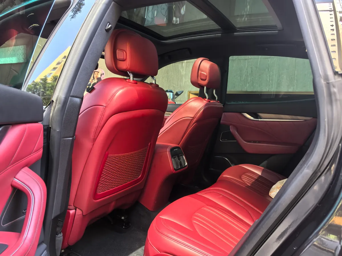 2019 Maserati Levante 3.0T 350HP V6 8AT,autocango,china used car exporter,china ev exporter,chinese used car exporter,chinese used ev exporter