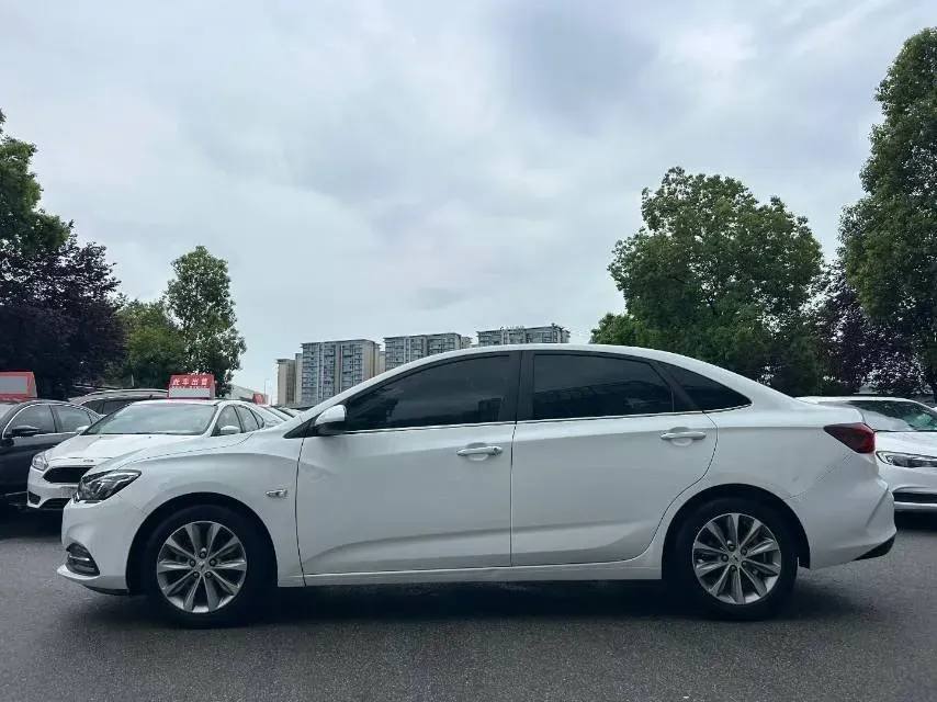 2021 Chevrolet Monza 1.5L 113HP L4 6AT,autocango,china used car exporter,china ev exporter,chinese used car exporter,chinese used ev exporter