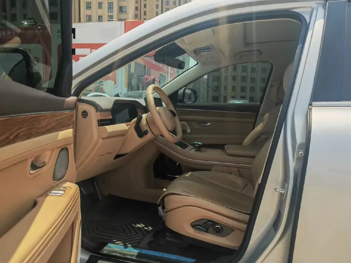 2024 AITO AITO M7 1.5T 152HP L4 REEV 40KWH,autocango,china used car exporter,china ev exporter,chinese used car exporter,chinese used ev exporter