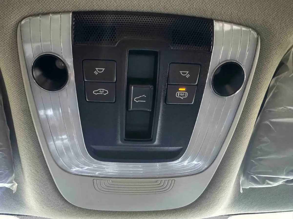 2023 Kia Seltos 1.5L 115HP L4 CVT,autocango,china used car exporter,china ev exporter,chinese used car exporter,chinese used ev exporter