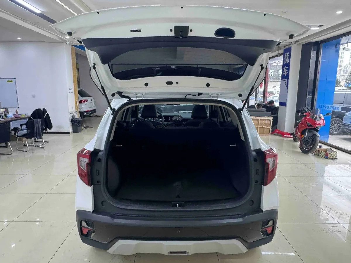 2023 Kia Seltos 1.5L 115HP L4 CVT,autocango,china used car exporter,china ev exporter,chinese used car exporter,chinese used ev exporter