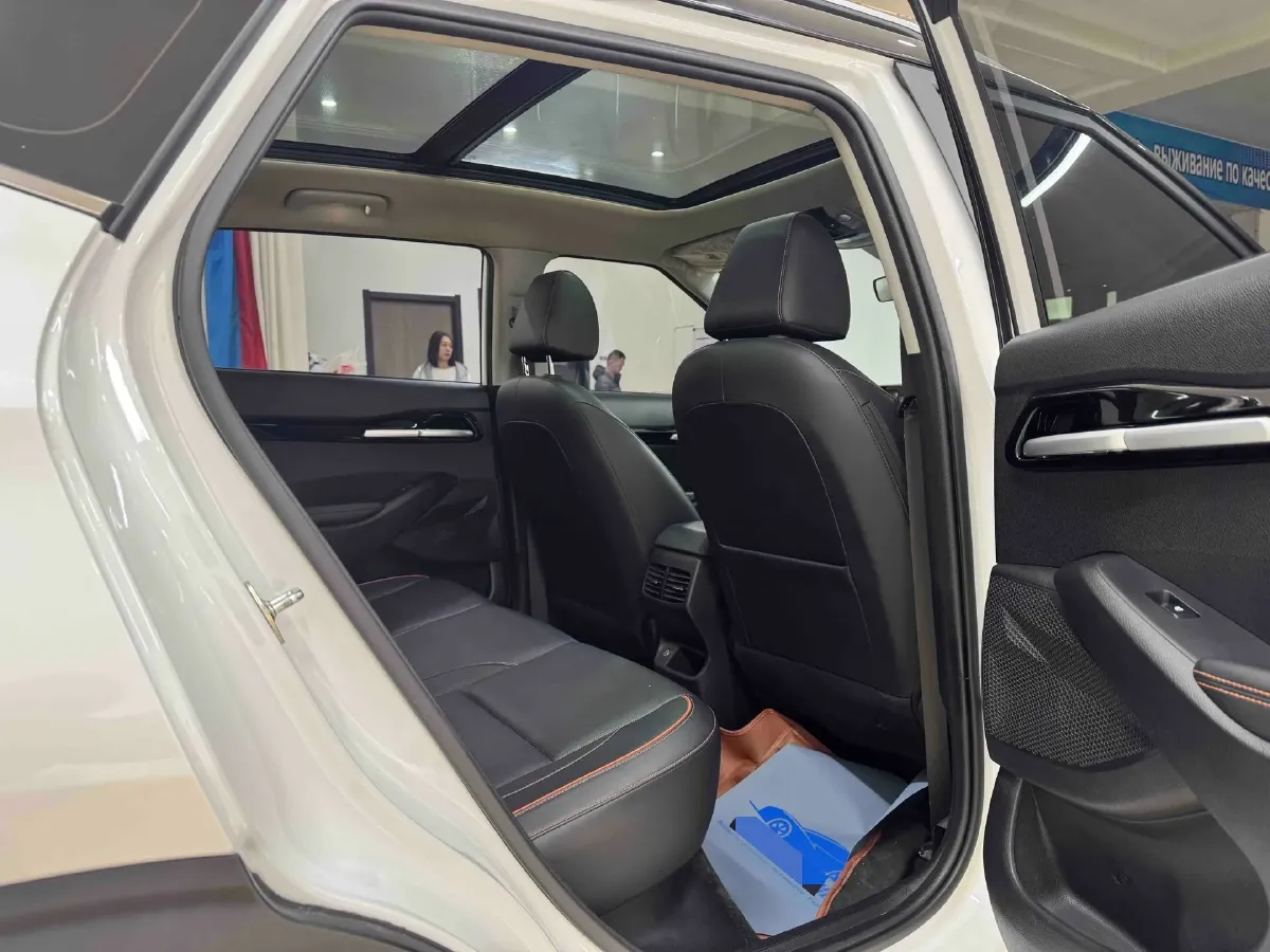 2023 Kia Seltos 1.5L 115HP L4 CVT,autocango,china used car exporter,china ev exporter,chinese used car exporter,chinese used ev exporter