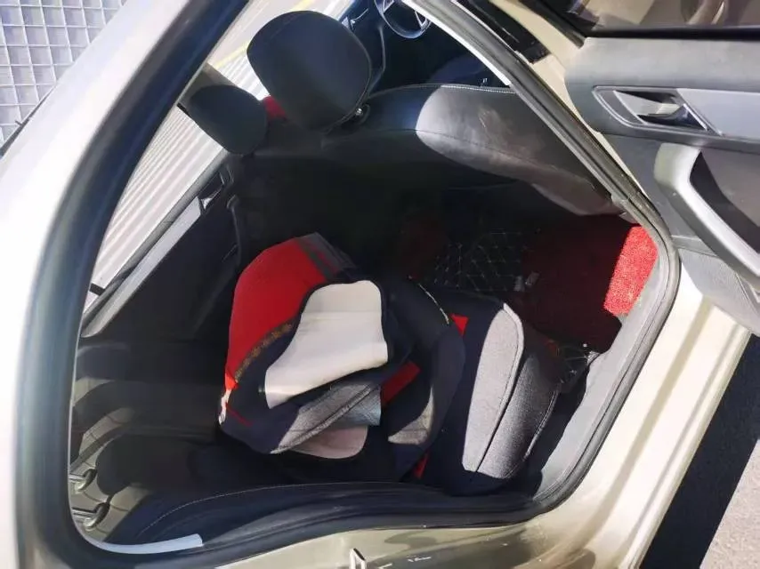 2018 Skoda Rapid 1.6L 110HP L4 5MT,autocango,china used car exporter,china ev exporter,chinese used car exporter,chinese used ev exporter