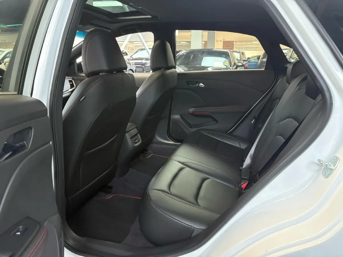 2020 Chevrolet Monza 1.3T 163HP L3 6AT,autocango,china used car exporter,china ev exporter,chinese used car exporter,chinese used ev exporter