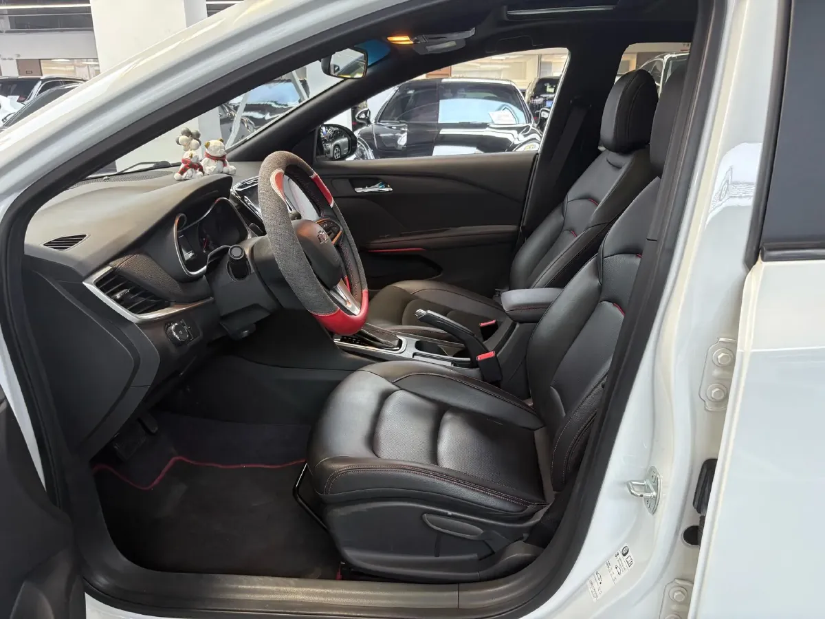 2020 Chevrolet Monza 1.3T 163HP L3 6AT,autocango,china used car exporter,china ev exporter,chinese used car exporter,chinese used ev exporter