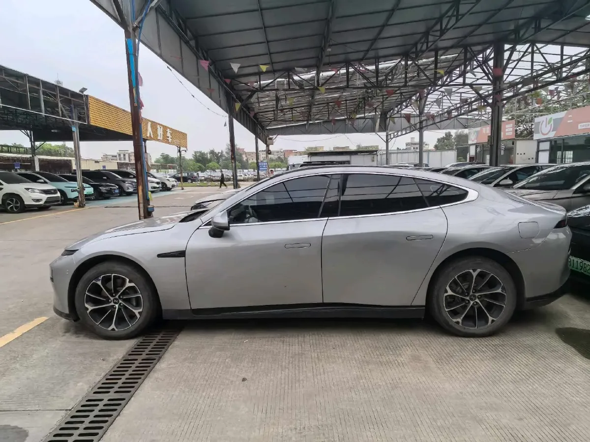 2022 Xpeng P7 BEV 83.1KWH,autocango,china used car exporter,china ev exporter,chinese used car exporter,chinese used ev exporter