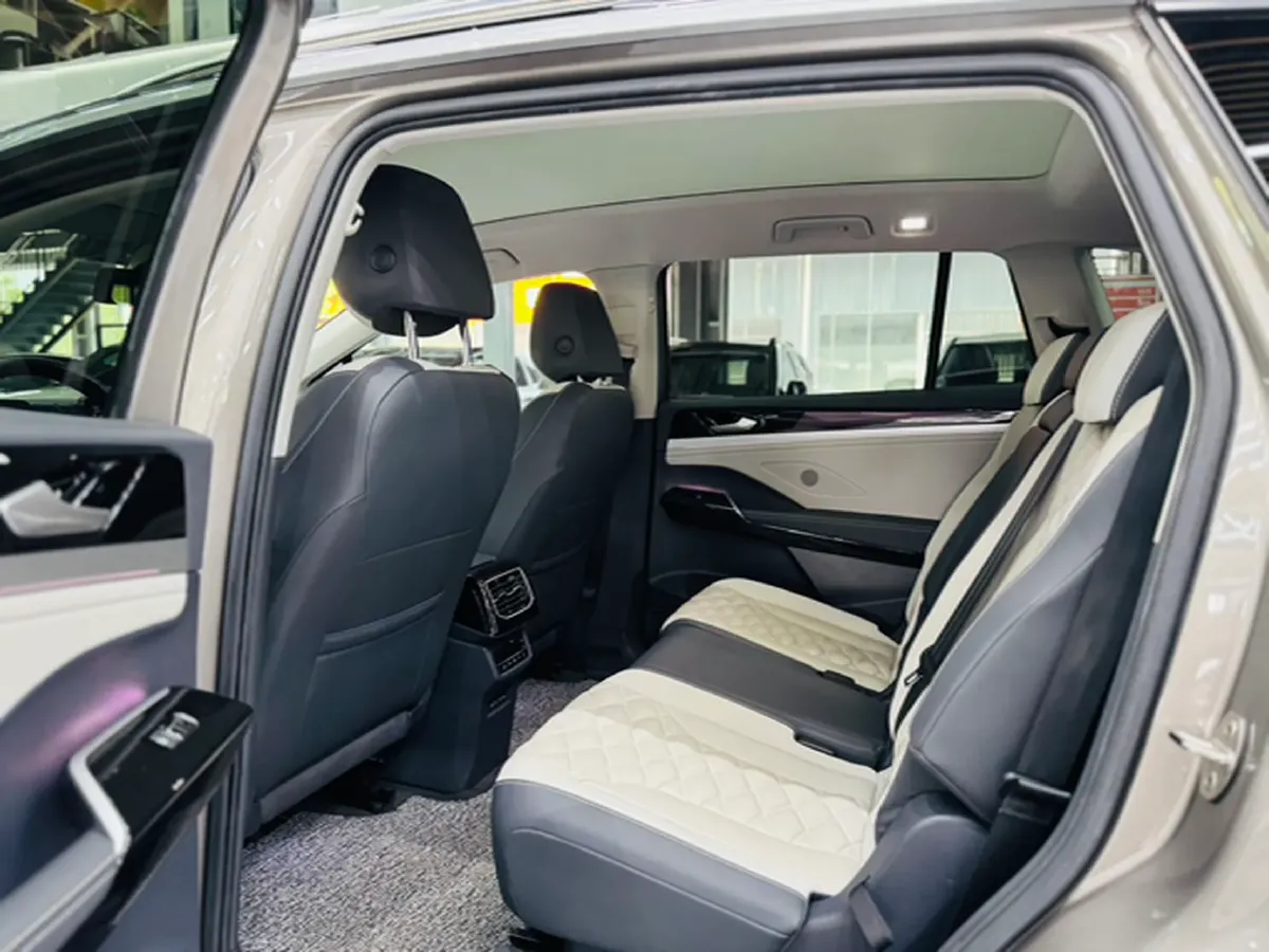 2021 Volkswagen ID.6 Crozz BEV 84.8KWH,autocango,china used car exporter,china ev exporter,chinese used car exporter,chinese used ev exporter