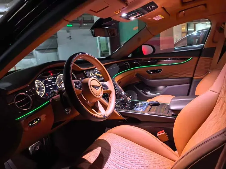 2022 Bentley Flying Spur 4.0T 550HP V8 8DCT,autocango,china used car exporter,china ev exporter,chinese used car exporter,chinese used ev exporter