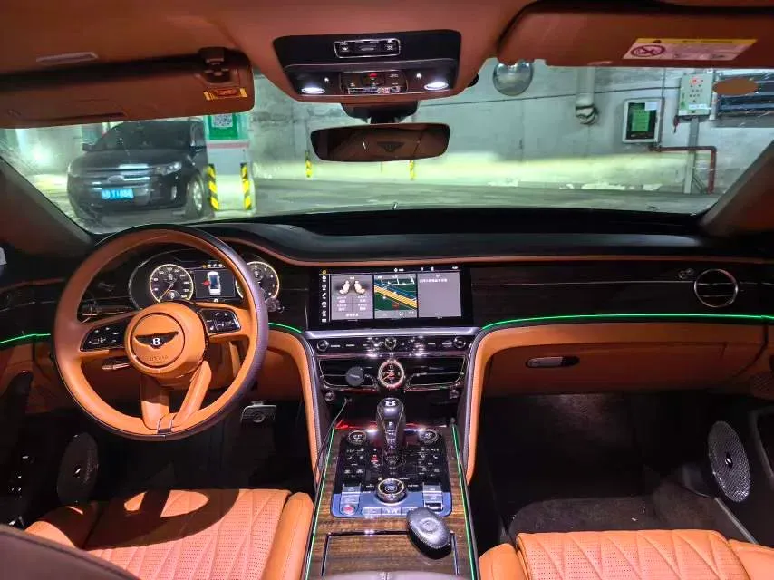 2022 Bentley Flying Spur 4.0T 550HP V8 8DCT,autocango,china used car exporter,china ev exporter,chinese used car exporter,chinese used ev exporter