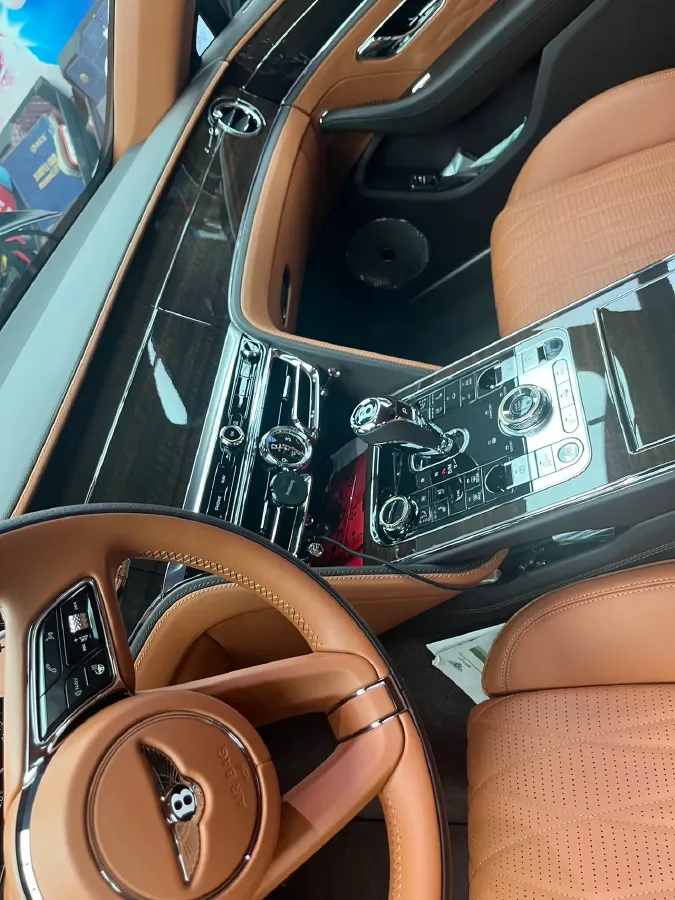 2022 Bentley Flying Spur 4.0T 550HP V8 8DCT,autocango,china used car exporter,china ev exporter,chinese used car exporter,chinese used ev exporter