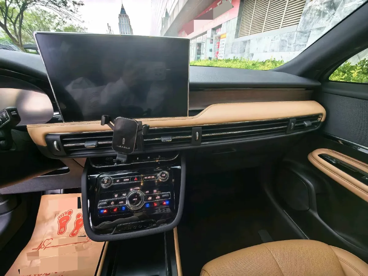 2022 Lincoln Corsair 2.0T 245HP L4 8AT,autocango,china used car exporter,china ev exporter,chinese used car exporter,chinese used ev exporter