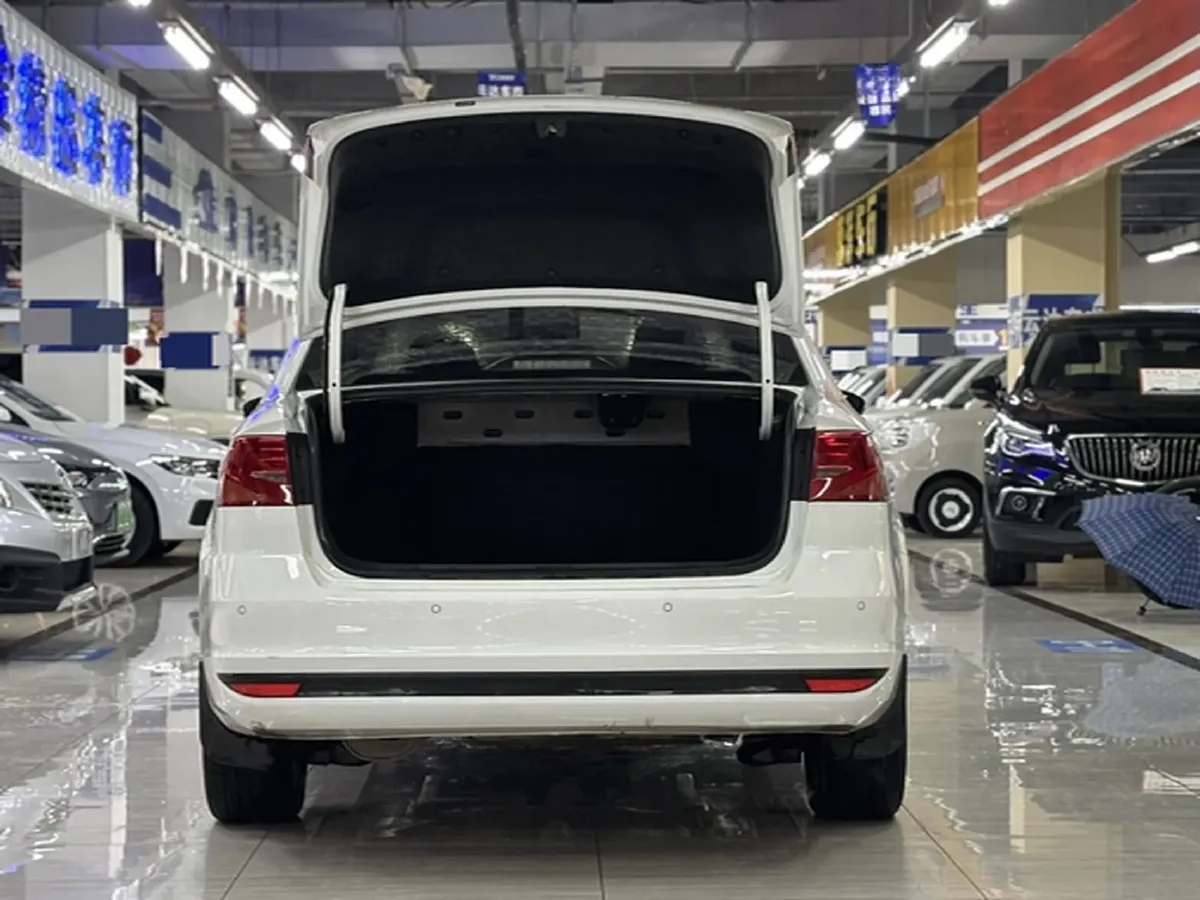2019 Volkswagen Bora 1.5L 112HP L4 5MT,autocango,china used car exporter,china ev exporter,chinese used car exporter,chinese used ev exporter
