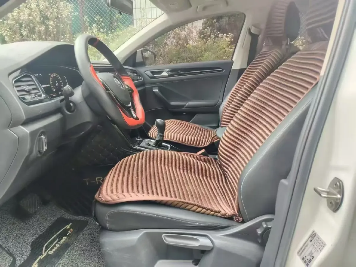 2019 Volkswagen T-Roc 1.4T 150HP L4 7DCT,autocango,china used car exporter,china ev exporter,chinese used car exporter,chinese used ev exporter