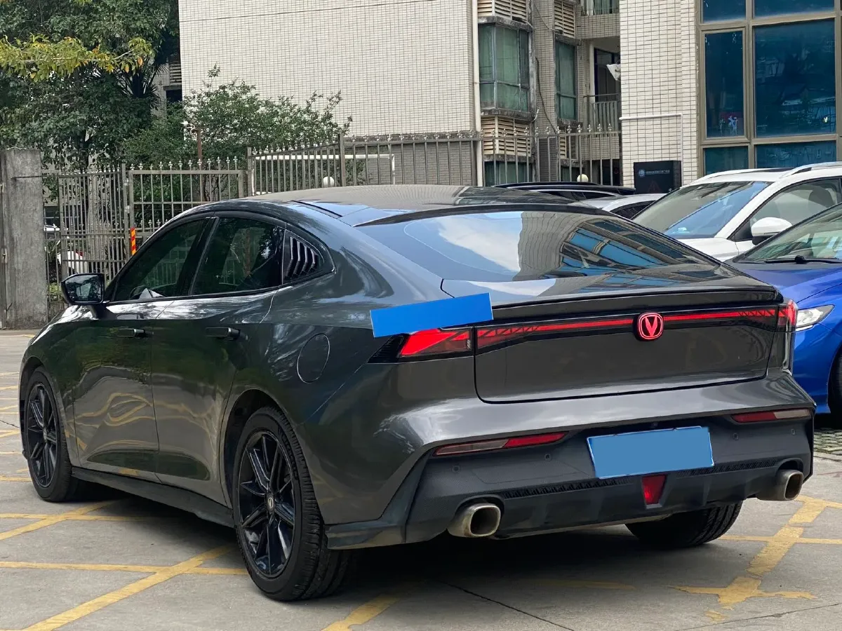 2023 ChangAn UNI-V 1.5T 188HP L4 7DCT,autocango,china used car exporter,china ev exporter,chinese used car exporter,chinese used ev exporter