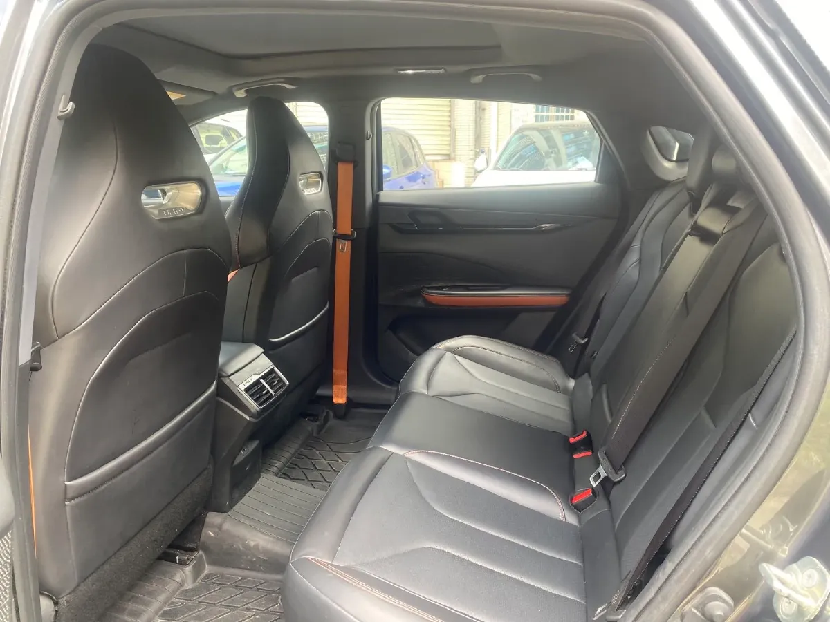 2023 ChangAn UNI-V 1.5T 188HP L4 7DCT,autocango,china used car exporter,china ev exporter,chinese used car exporter,chinese used ev exporter