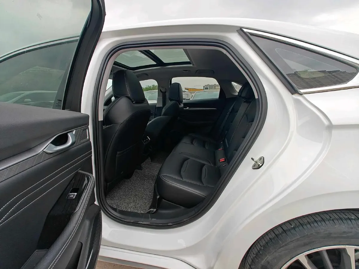 2023 Geely Preface 2.0T 190HP L4 7DCT,autocango,china used car exporter,china ev exporter,chinese used car exporter,chinese used ev exporter