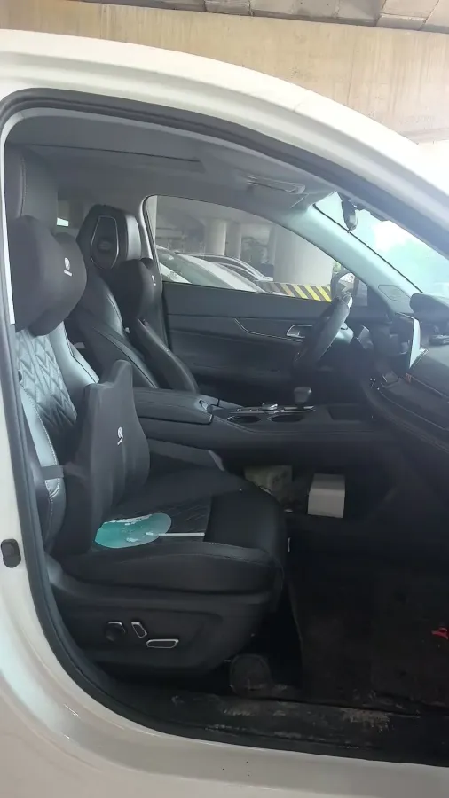 2021 ChangAn UNI-K 2.0T 233HP L4 8AT,autocango,china used car exporter,china ev exporter,chinese used car exporter,chinese used ev exporter