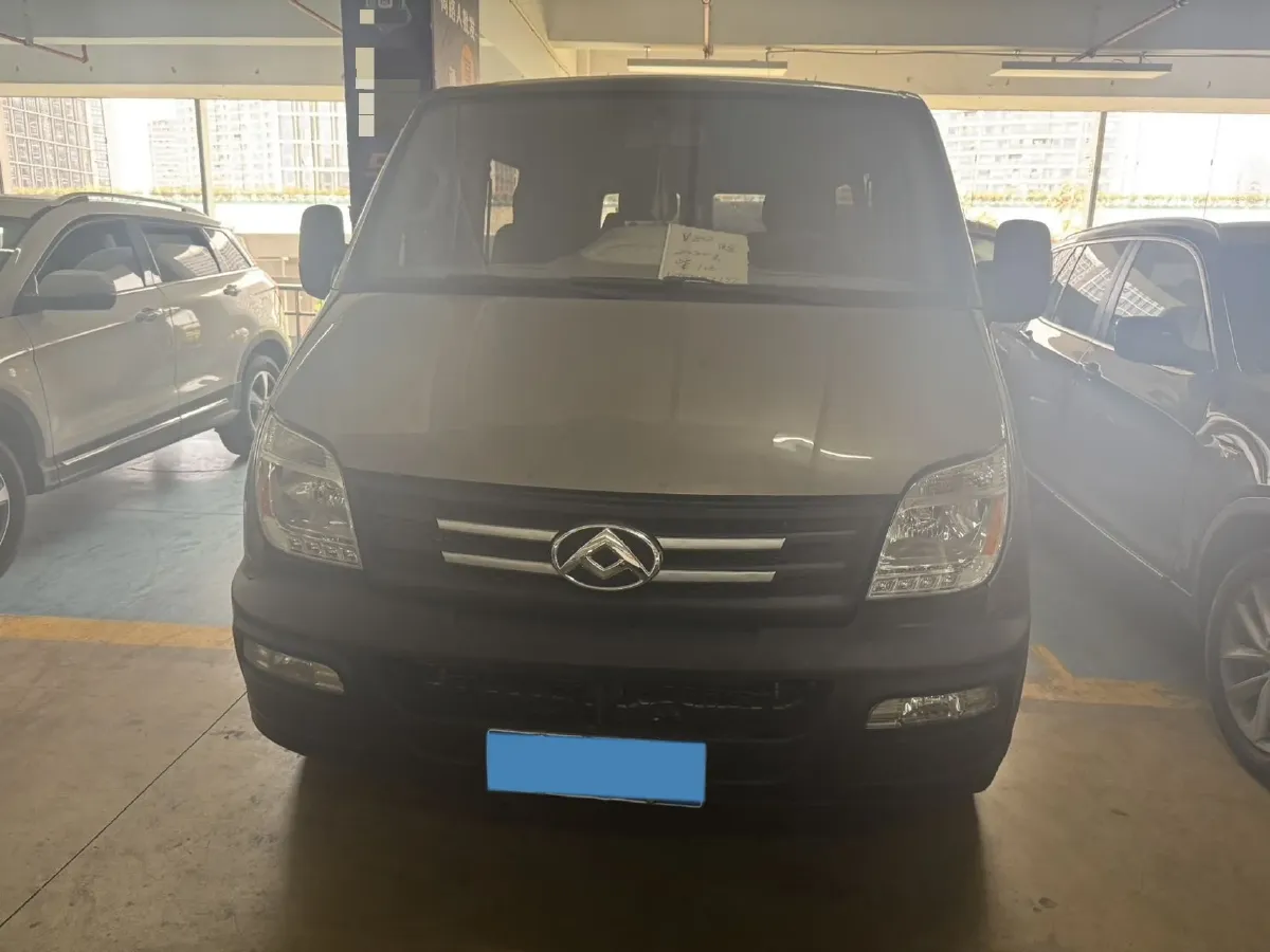 2019 MAXUS XinTu V80 2.5T 136HP L4 6MT,autocango,china used car exporter,china ev exporter,chinese used car exporter,chinese used ev exporter