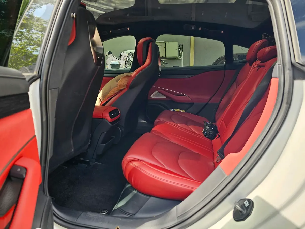 2024 MI SU7 BEV 101KWH,autocango,china used car exporter,china ev exporter,chinese used car exporter,chinese used ev exporter