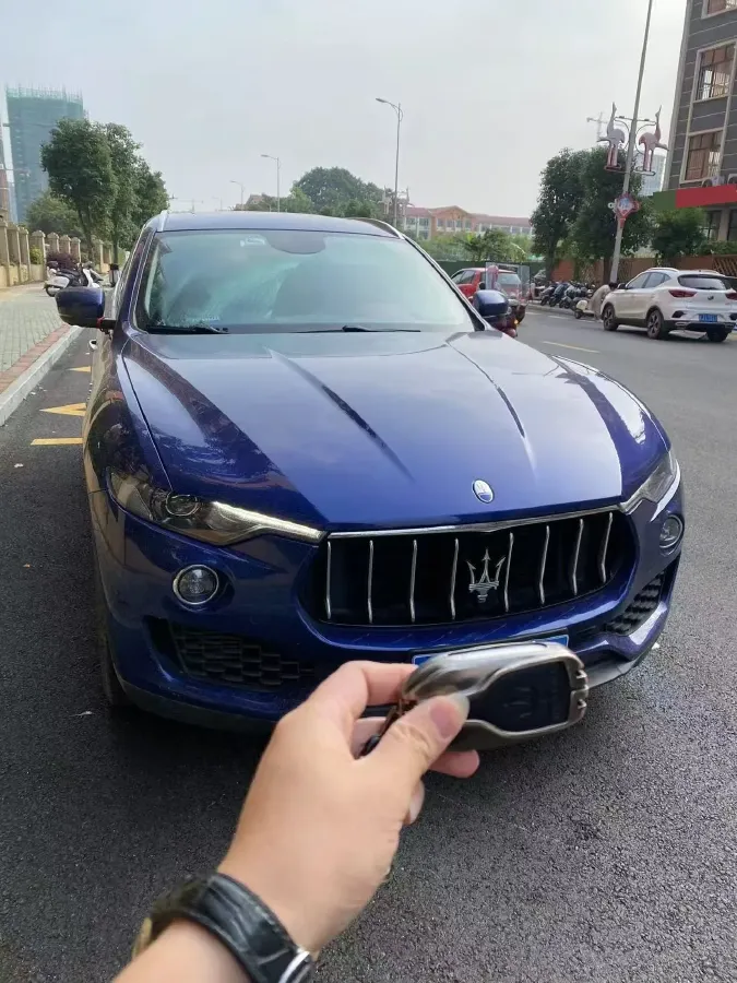 2019 Maserati Levante 3.0T 350HP V6 8AT,autocango,china used car exporter,china ev exporter,chinese used car exporter,chinese used ev exporter