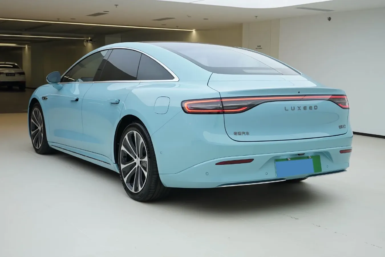 2025 Luxeed S7 BEV 100KWH,autocango,china used car exporter,china ev exporter,chinese used car exporter,chinese used ev exporter