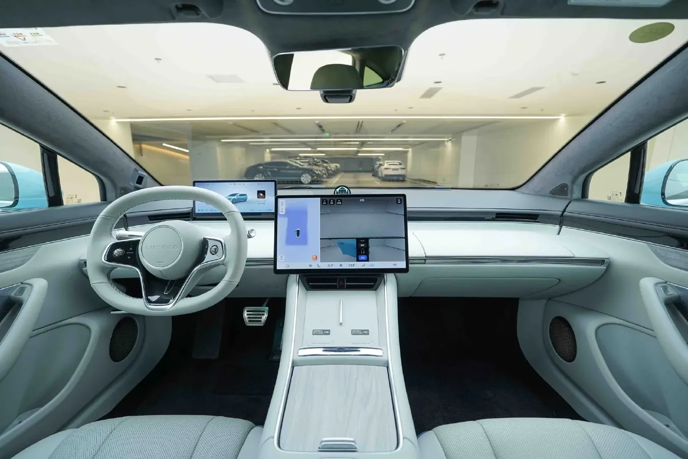 2025 Luxeed S7 BEV 100KWH,autocango,china used car exporter,china ev exporter,chinese used car exporter,chinese used ev exporter