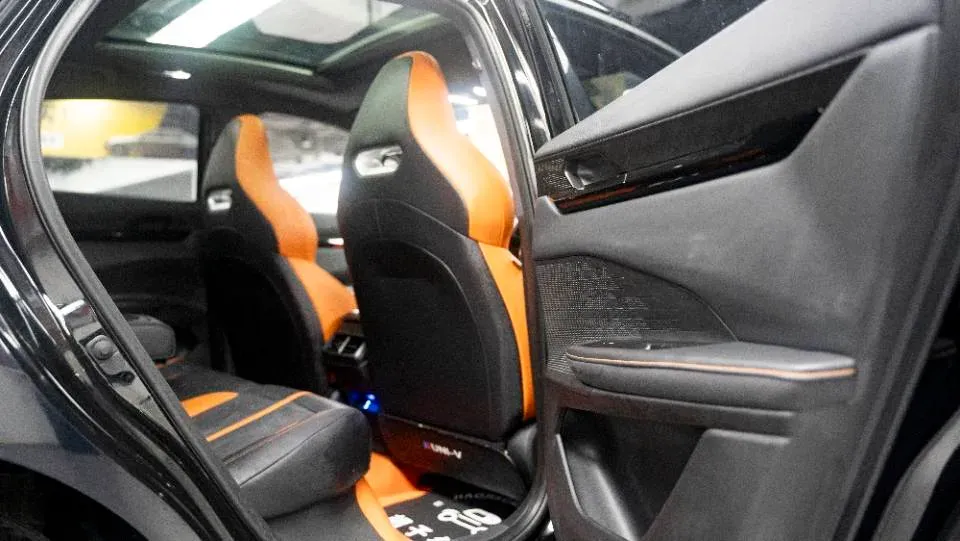 2024 ChangAn UNI-V 1.5T 188HP L4 7DCT,autocango,china used car exporter,china ev exporter,chinese used car exporter,chinese used ev exporter