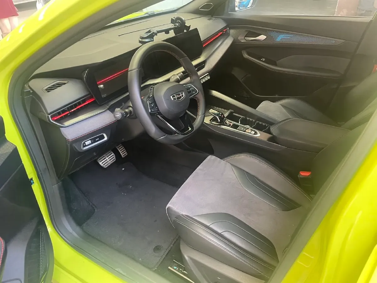 2022 Geely Binray 1.5T 181HP L4 7DCT,autocango,china used car exporter,china ev exporter,chinese used car exporter,chinese used ev exporter