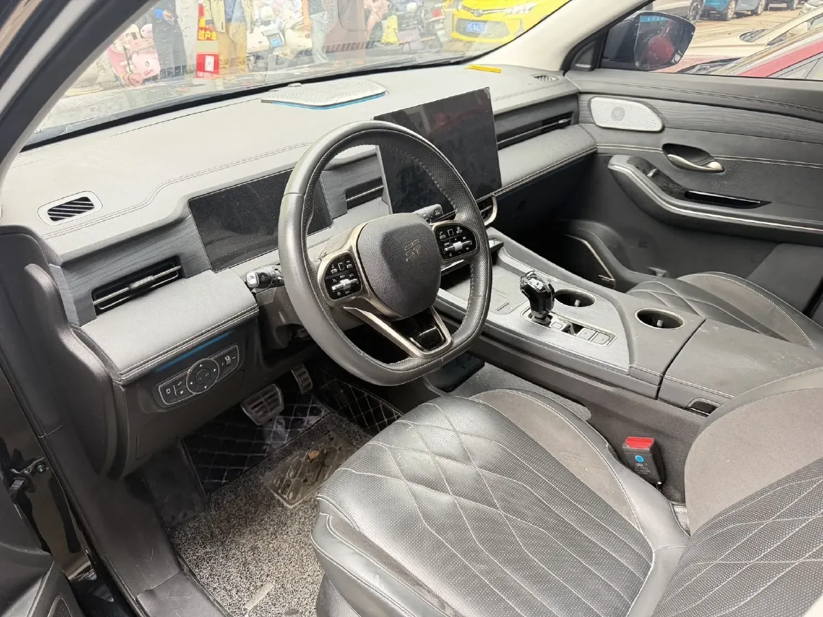 2023 Chery Tiggo 9 2.0T 261HP L4 8AT,autocango,china used car exporter,china ev exporter,chinese used car exporter,chinese used ev exporter