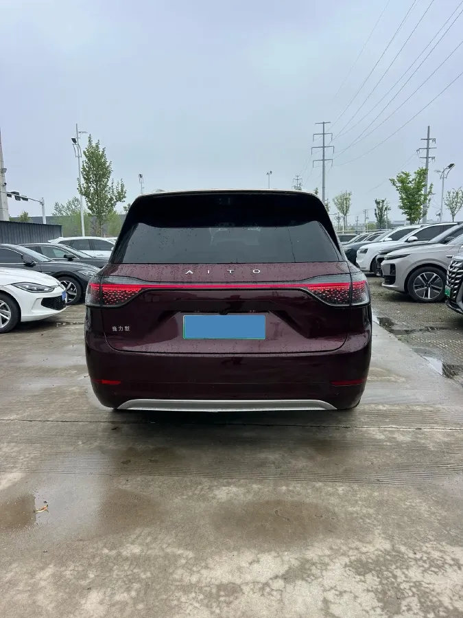 2025 AITO AITO M9 REEV 160HP REEV 52KWH,autocango,china used car exporter,china ev exporter,chinese used car exporter,chinese used ev exporter