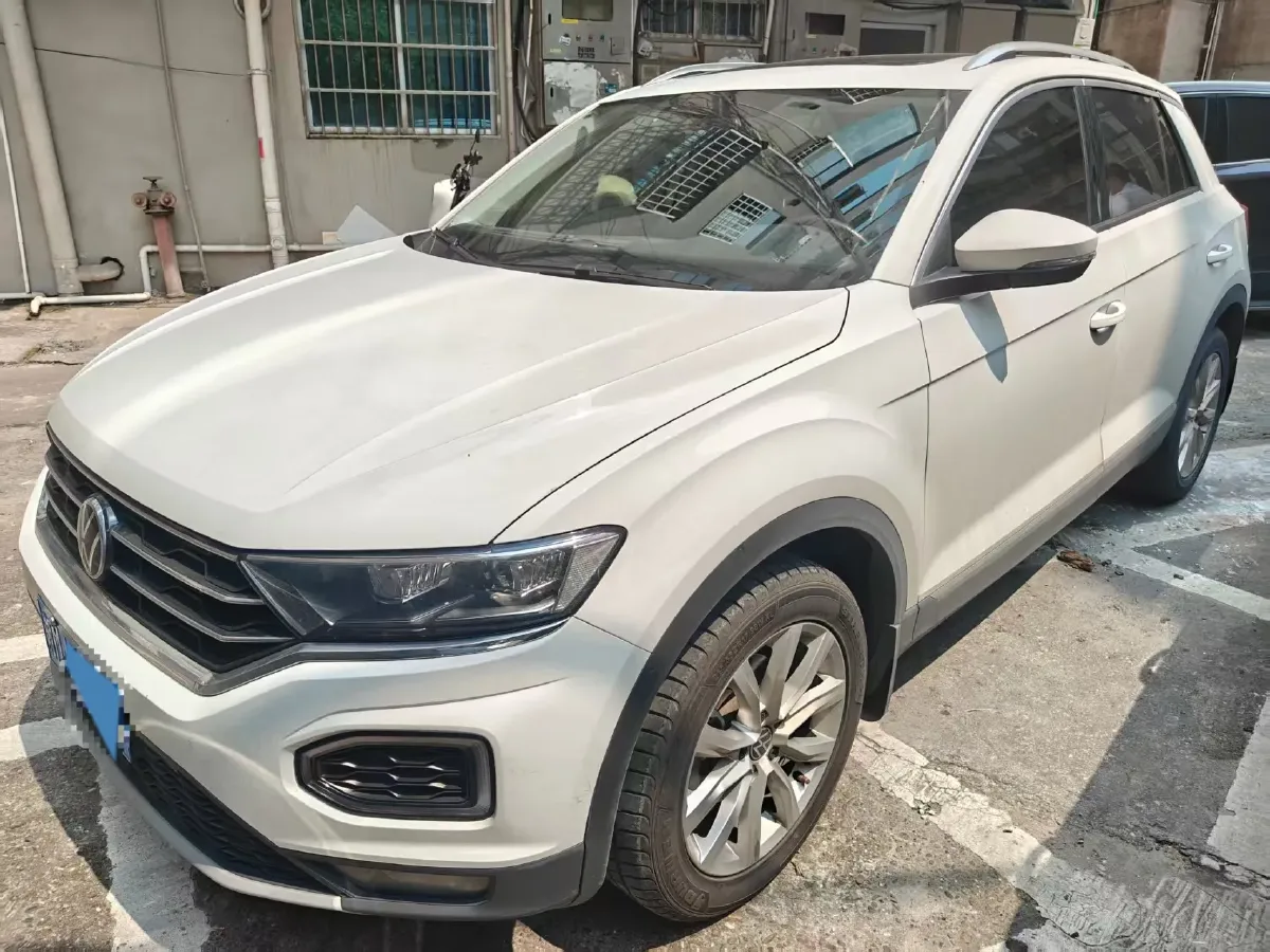 2021 Volkswagen T-Roc 1.4T 150HP L4 7DCT,autocango,china used car exporter,china ev exporter,chinese used car exporter,chinese used ev exporter