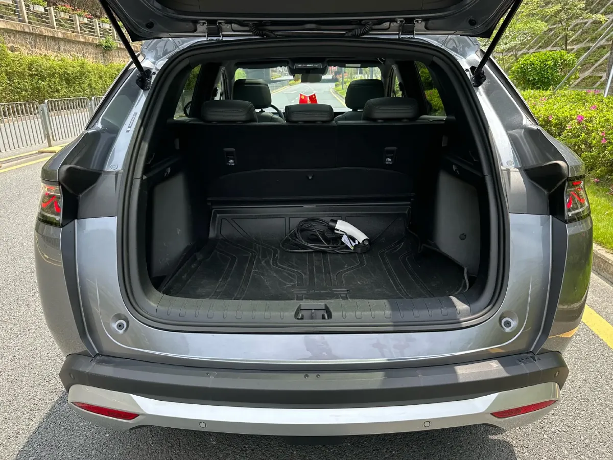 2025 BYD SongL DM-i 1.5L 101HP L4 E-CVT PHEV 18.3KWH,autocango,china used car exporter,china ev exporter,chinese used car exporter,chinese used ev exporter