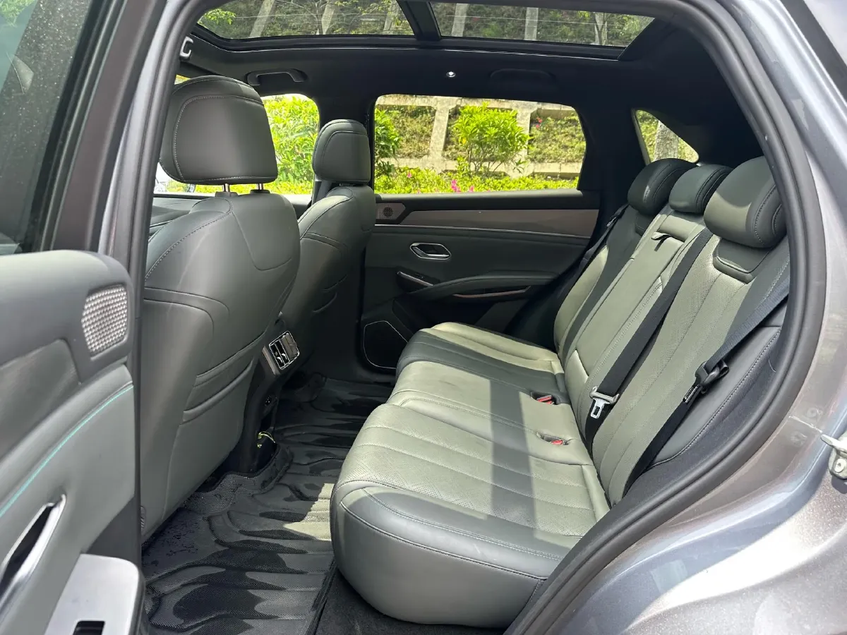 2025 BYD SongL DM-i 1.5L 101HP L4 E-CVT PHEV 18.3KWH,autocango,china used car exporter,china ev exporter,chinese used car exporter,chinese used ev exporter