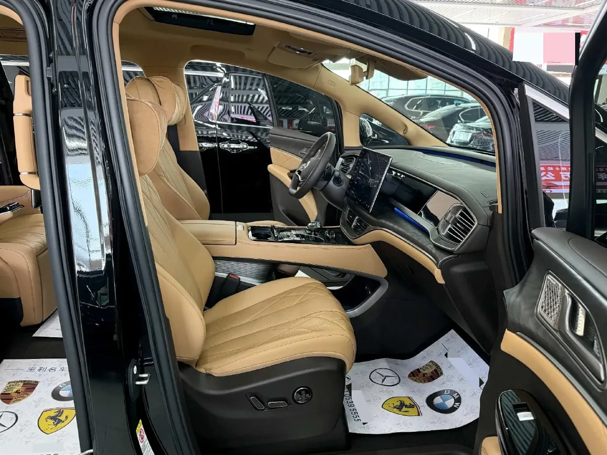 2025 Denza D9 1.5T 156HP L4 E-CVT PHEV 40KWH,autocango,china used car exporter,china ev exporter,chinese used car exporter,chinese used ev exporter