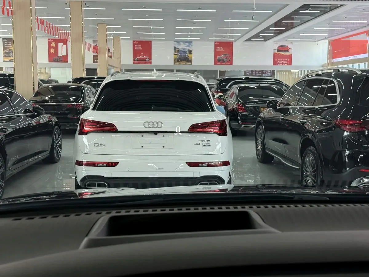 2025 Denza D9 1.5T 156HP L4 E-CVT PHEV 40KWH,autocango,china used car exporter,china ev exporter,chinese used car exporter,chinese used ev exporter