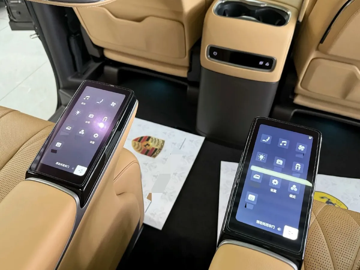 2025 Denza D9 1.5T 156HP L4 E-CVT PHEV 40KWH,autocango,china used car exporter,china ev exporter,chinese used car exporter,chinese used ev exporter