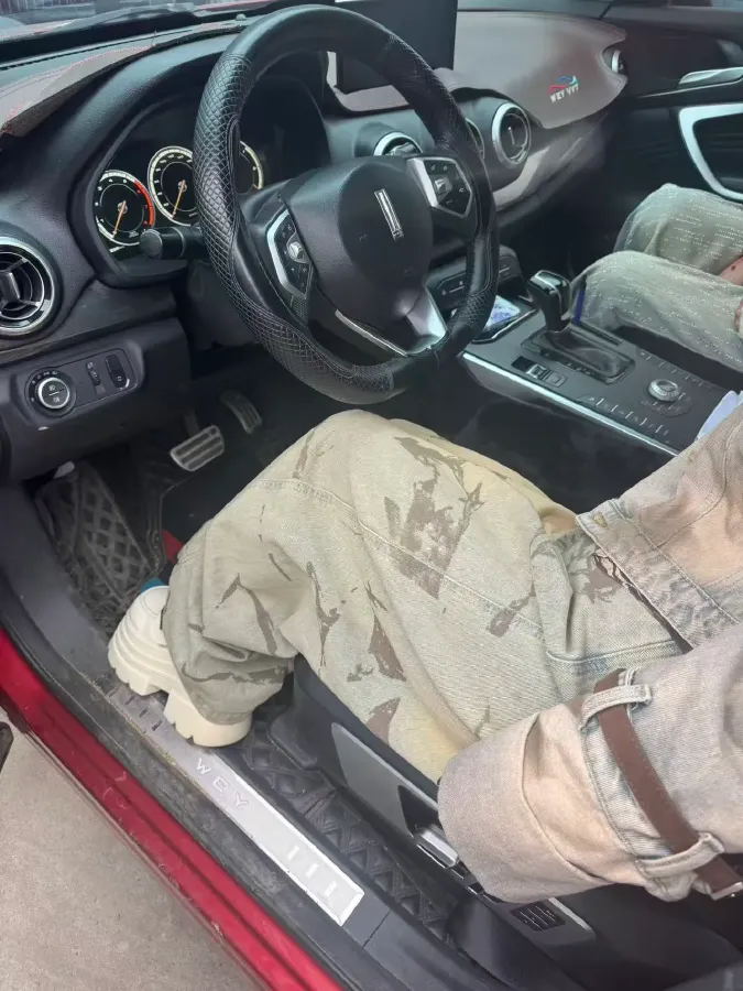 2017 WEY VV7 2.0T 234HP L4 7DCT,autocango,china used car exporter,china ev exporter,chinese used car exporter,chinese used ev exporter