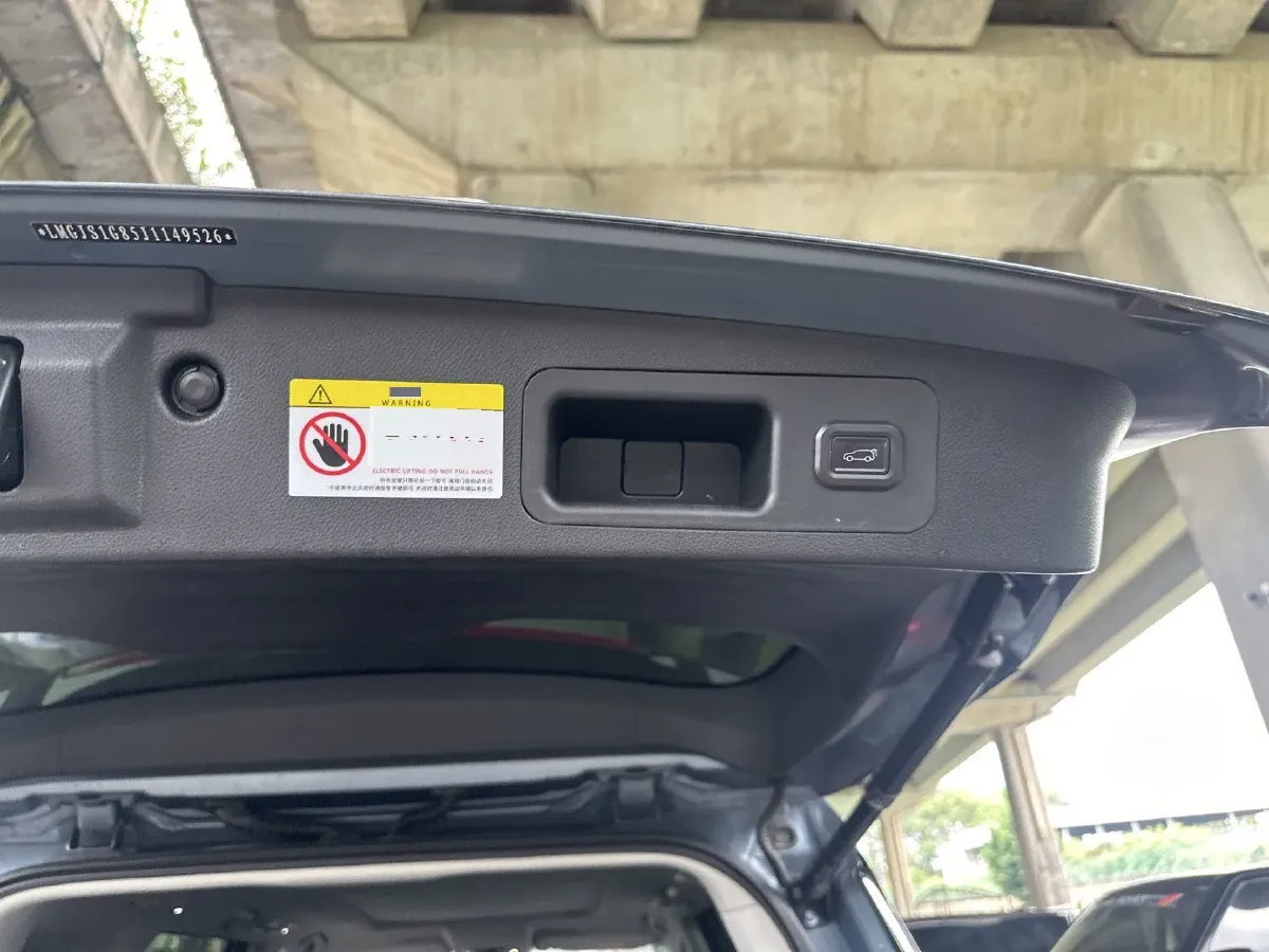 2017 GAC Trumpchi GS8 2.0T 201HP L4 6AT,autocango,china used car exporter,china ev exporter,chinese used car exporter,chinese used ev exporter