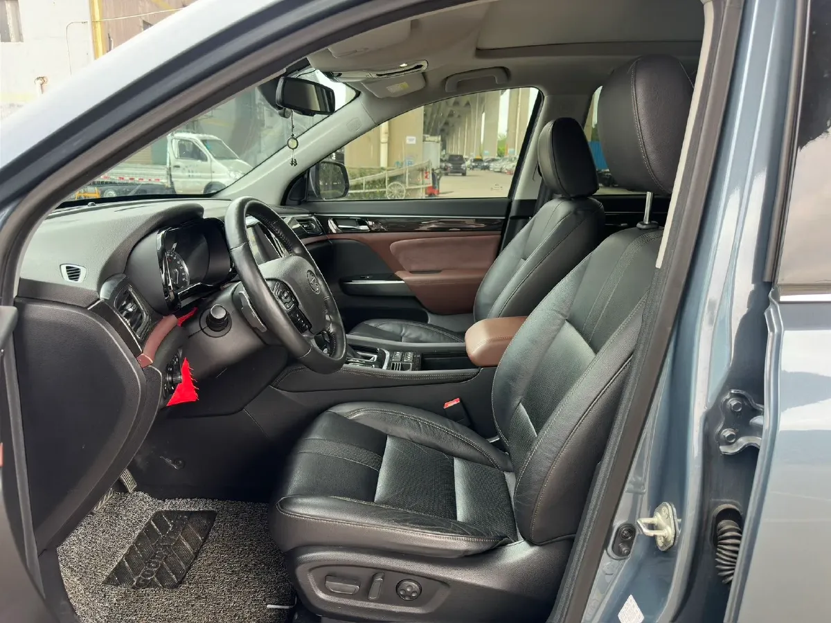 2017 GAC Trumpchi GS8 2.0T 201HP L4 6AT,autocango,china used car exporter,china ev exporter,chinese used car exporter,chinese used ev exporter